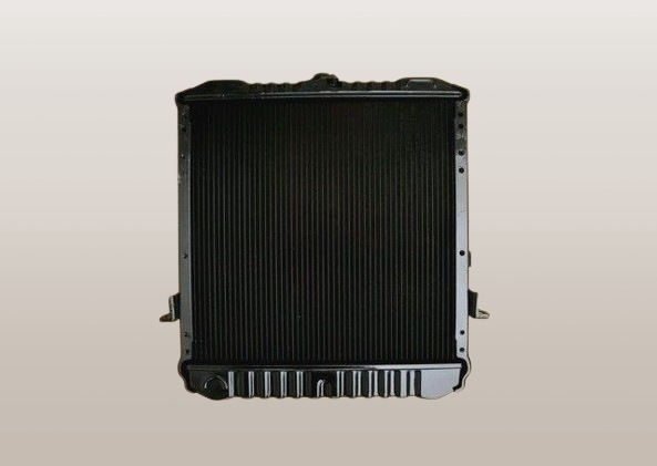 ラジエーター イスズ エルフ NKR66LAR 4HF1 MT 1999年04月〜2000年12月 MT車用 参考純正品番：8-97221426 AP-RAD-2182 ラジエーター イスズ エルフ NKR66LAR 4HF1 5FMT MT車用 参考純正品番