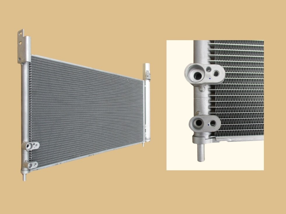 レクサス　CT200　コンデンサー　ZWA10　88460-47150　447760-4340　O-リング2個付き　社外新品