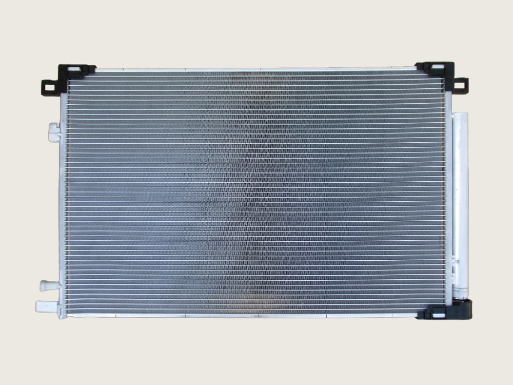 ヤリス コンデンサー MXPH10 884A0-52020 O-リング付 有限会社いわき