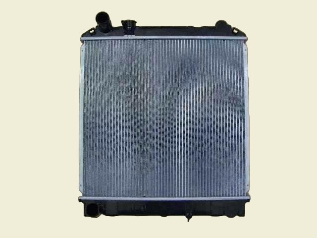 ERES 042512NOIR 関税送料込 エルフ ラジエーター NKR66E 8-97240-305-0 ブラケット再利用
