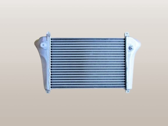 エルフ インタークーラー NNS85A 8-98176-514-0 社外新品