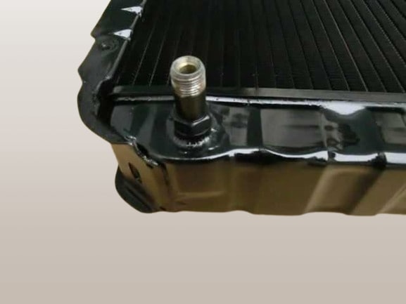 ランドクルーザー ラジエーター HJ61V AT車 16400-68090 リビルト品
