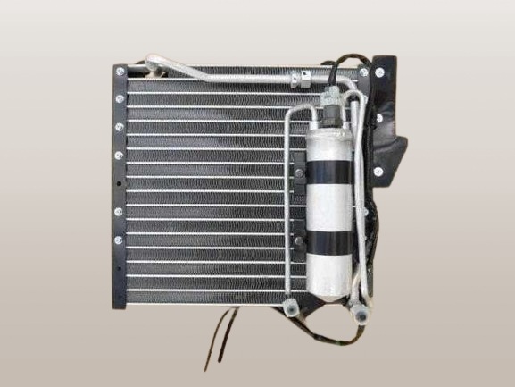 UD　コンデンサー　CV520SN　92100-00Z15　社外新品