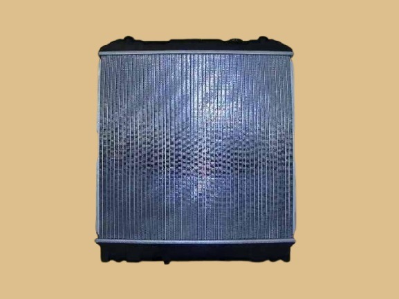 タイタン　ラジエーター　LKR81R　1K01-15-200　ブラケット再利用　社外新品