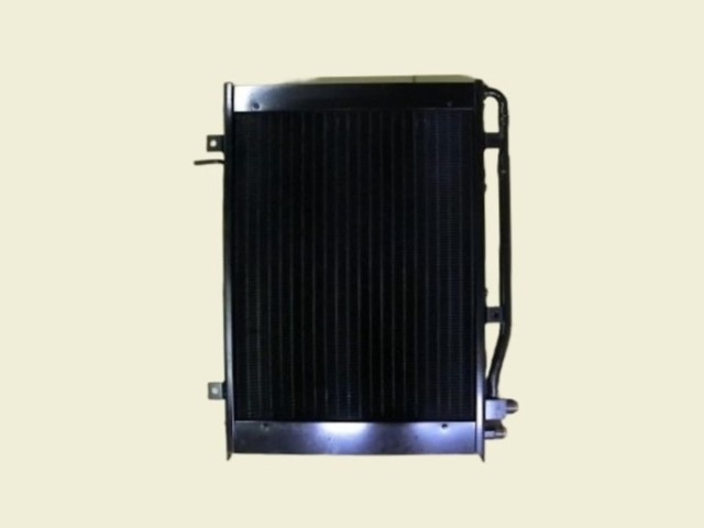 コマツ　パワーショベル　PC120LC-6　作動油オイルクーラー　203-03-67130　社外新品