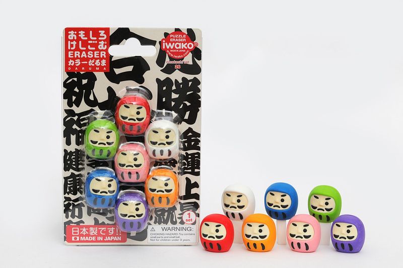 イワコー消しゴム　レアカラー イワコー レアカラー おもしろ消しゴム♡ 激レア!! - メルカリ