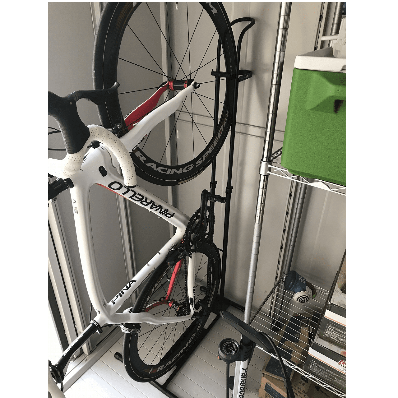 A01V_EN 縦置きバイクスタンド｜iWA