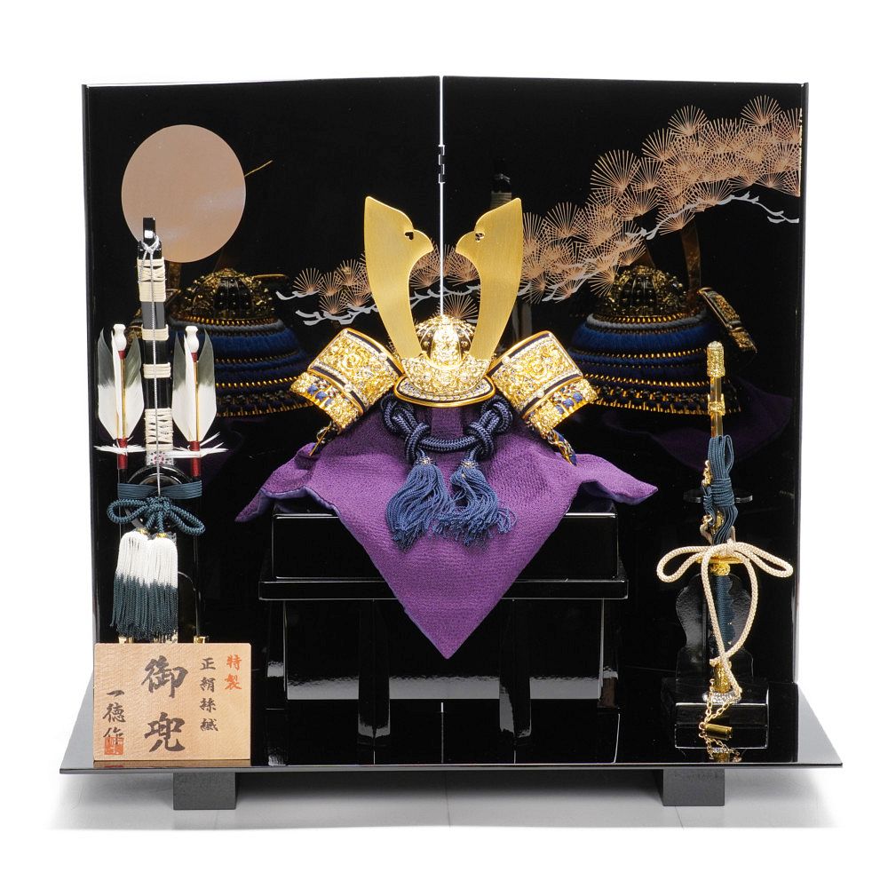 童宝初陣大将 五月人形 十六代 秀月作 15号 御兜飾 意匠登録