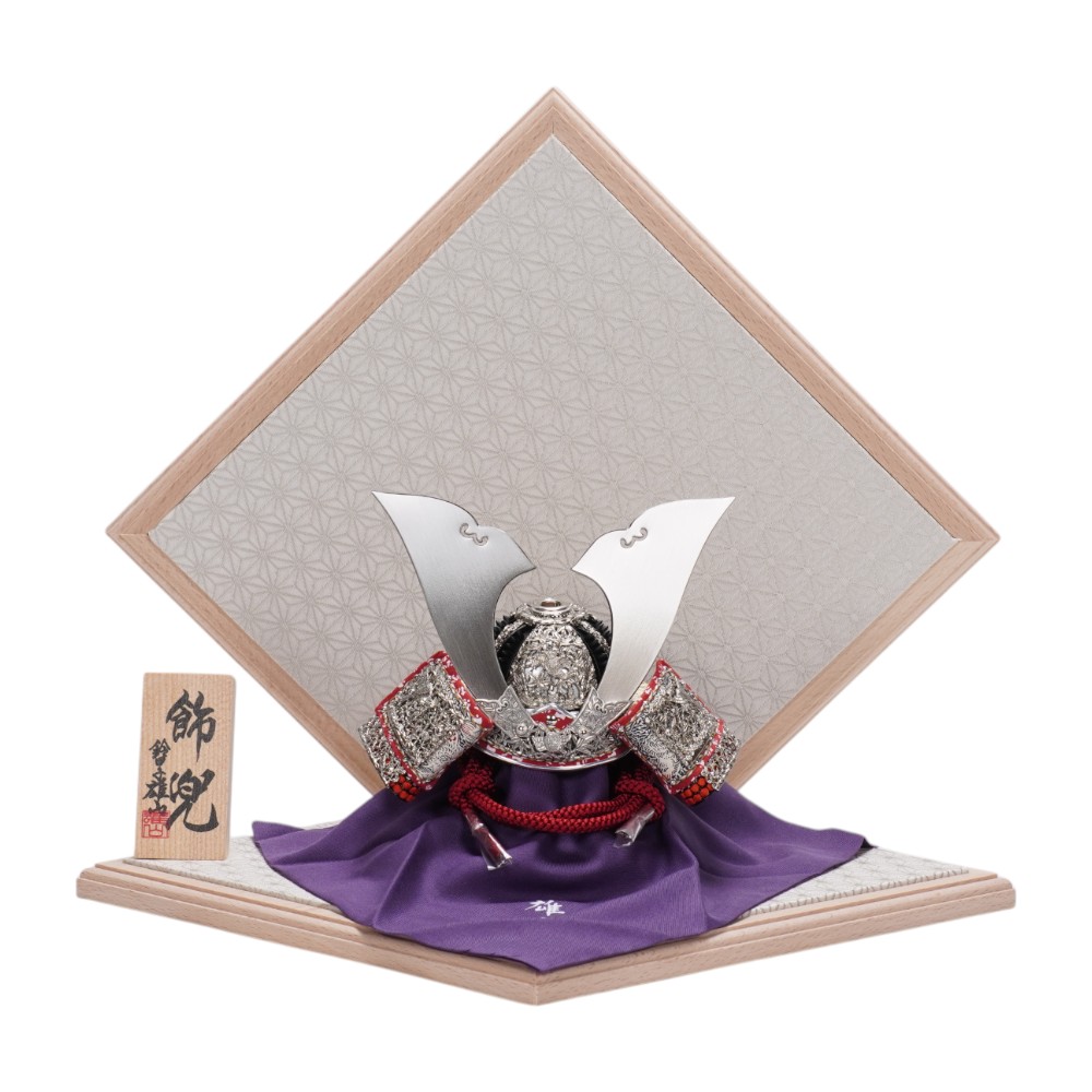 【五月人形】《限定製作品》五分之一 純白之竹雀 兜飾り〈雄山作〉[255-085]