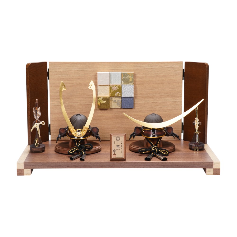 ○【値下・美品】五月人形 二段飾り 五月人形 / 双子用飾り / 金狼銀狼 – 人形の鯉徳 オンラインショップ