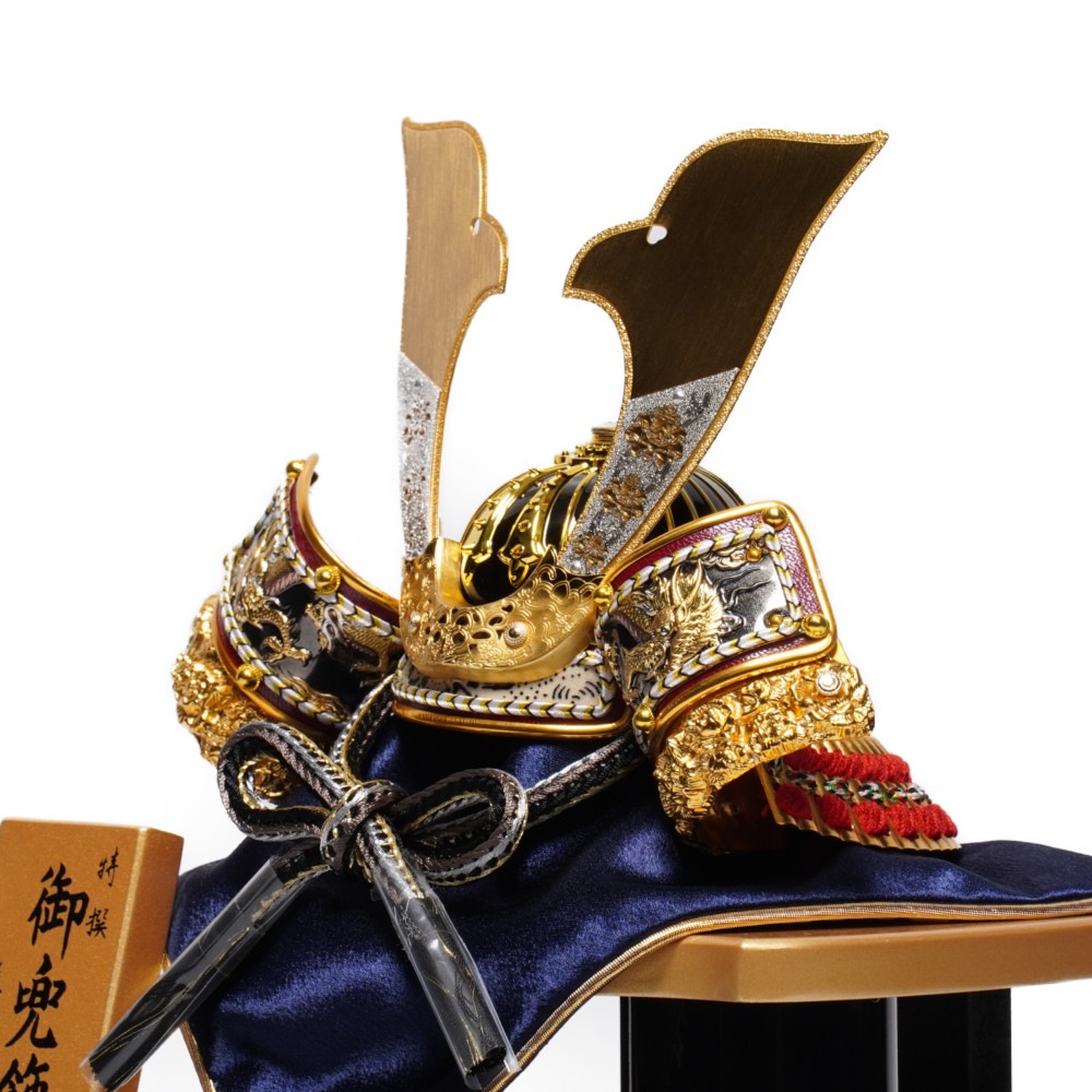 【五月人形】5号 透かし牡丹 兜アクリルケース飾り | 雅秀作