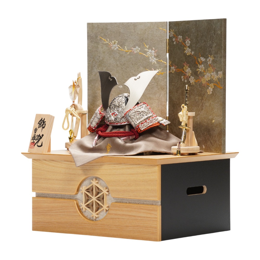 【五月人形】《限定品》五分之一 純白之竹雀 兜収納飾り | 雄山作