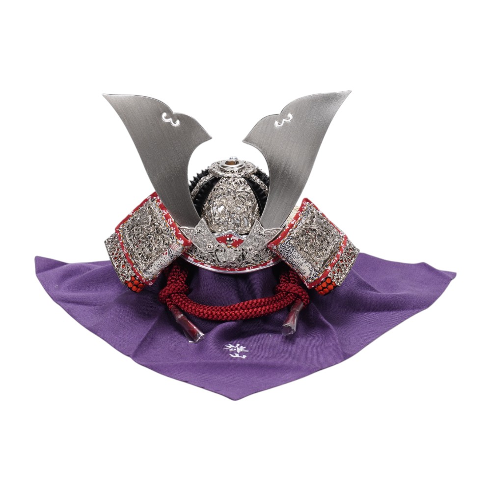 【五月人形】《限定品》五分之一 純白之竹雀 兜飾り | 雄山作