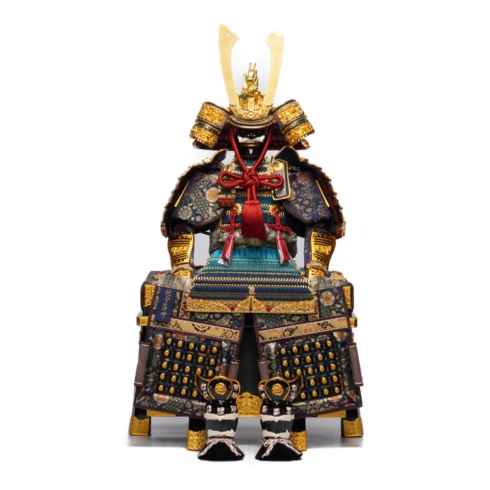 【五月人形】10号 天山 縹裾濃威 鎧飾り | 雄山作