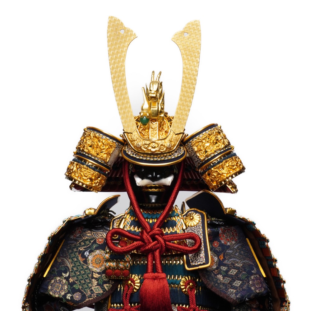 【五月人形】10号 天山 縹裾濃威 鎧飾り | 雄山作