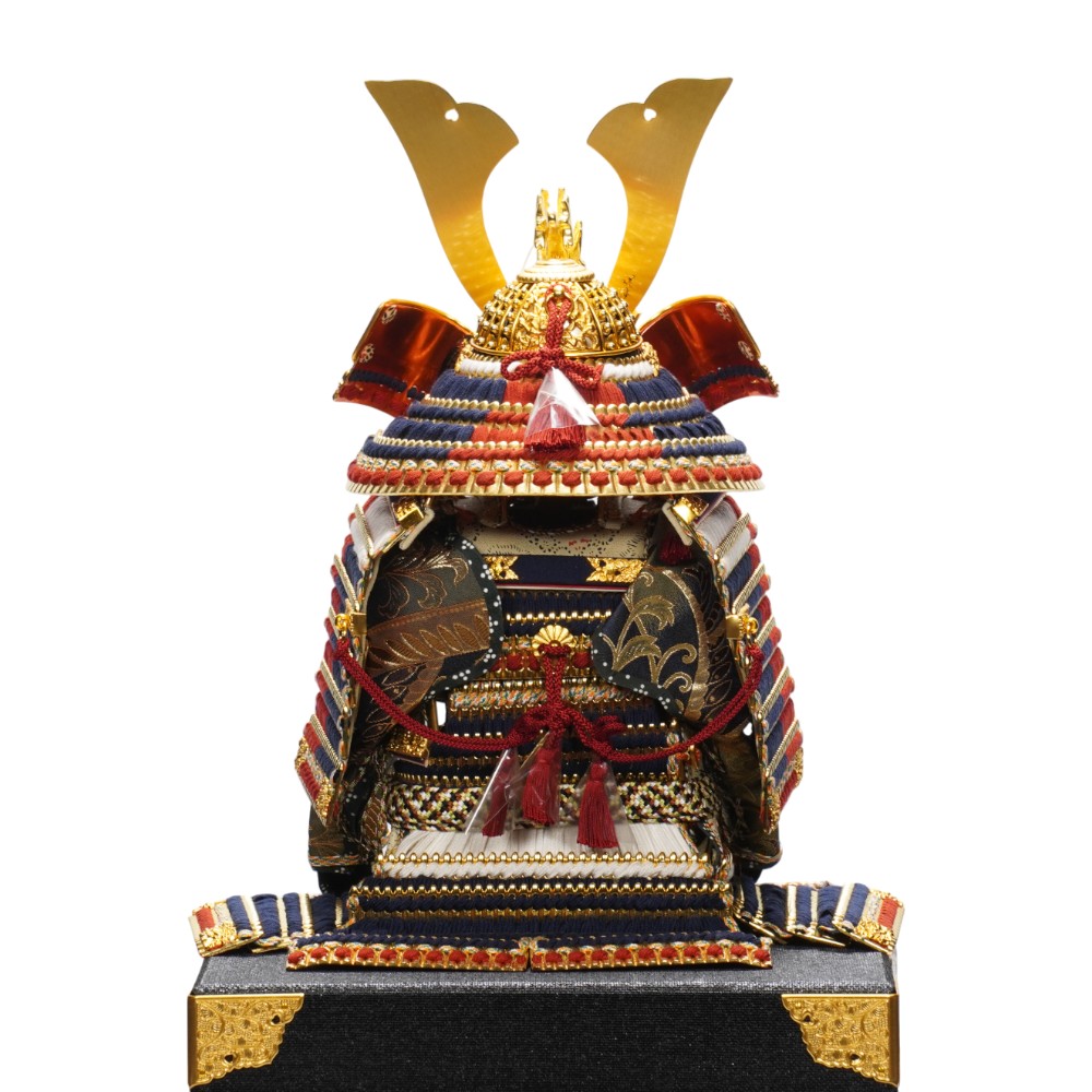 【五月人形】8号 純金箔押総裏 紺糸肩取褄取威 鎧飾り | 平安道斎作