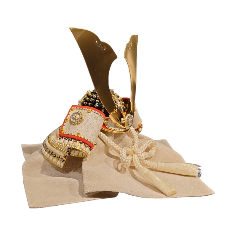 【五月人形】8号 綺羅星 白糸威 兜飾り〈翠鳳作〉[255-122]