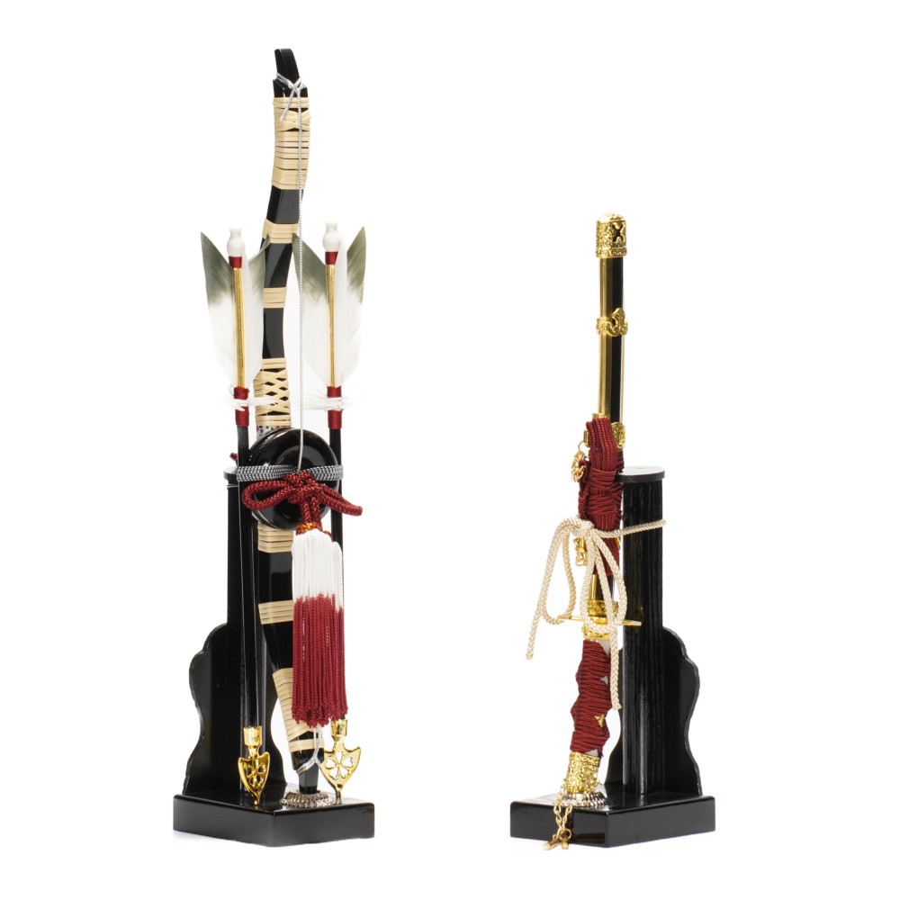 五月人形】10号 上杉謙信 兜飾り〈雄山作〉 ｜雛人形・五月人形の専門