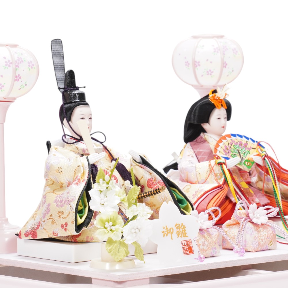 【雛人形】小芥子 金襴(黄×ピンク)  親王揃いガラスケース飾り〈河雲作〉[253-042]