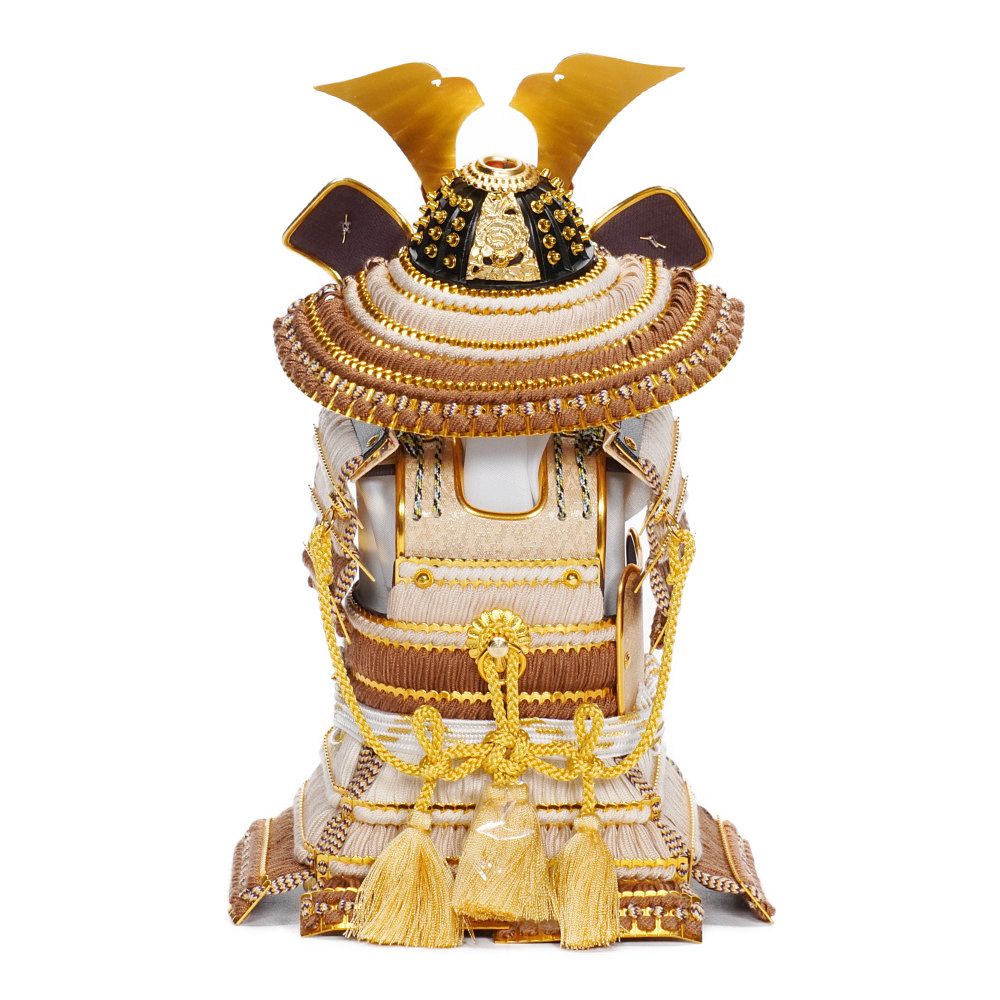 五月人形】4号 奉納 薄茶裾濃威 鎧飾り〈朔太郎作〉[245-091] | 五月