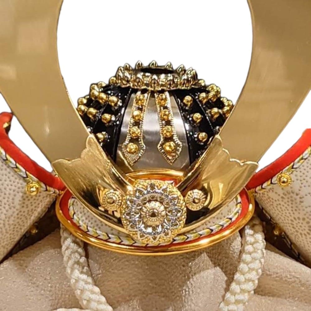 【五月人形】8号 綺羅星 白糸威 兜収納飾り〈翠鳳作〉[255-259]