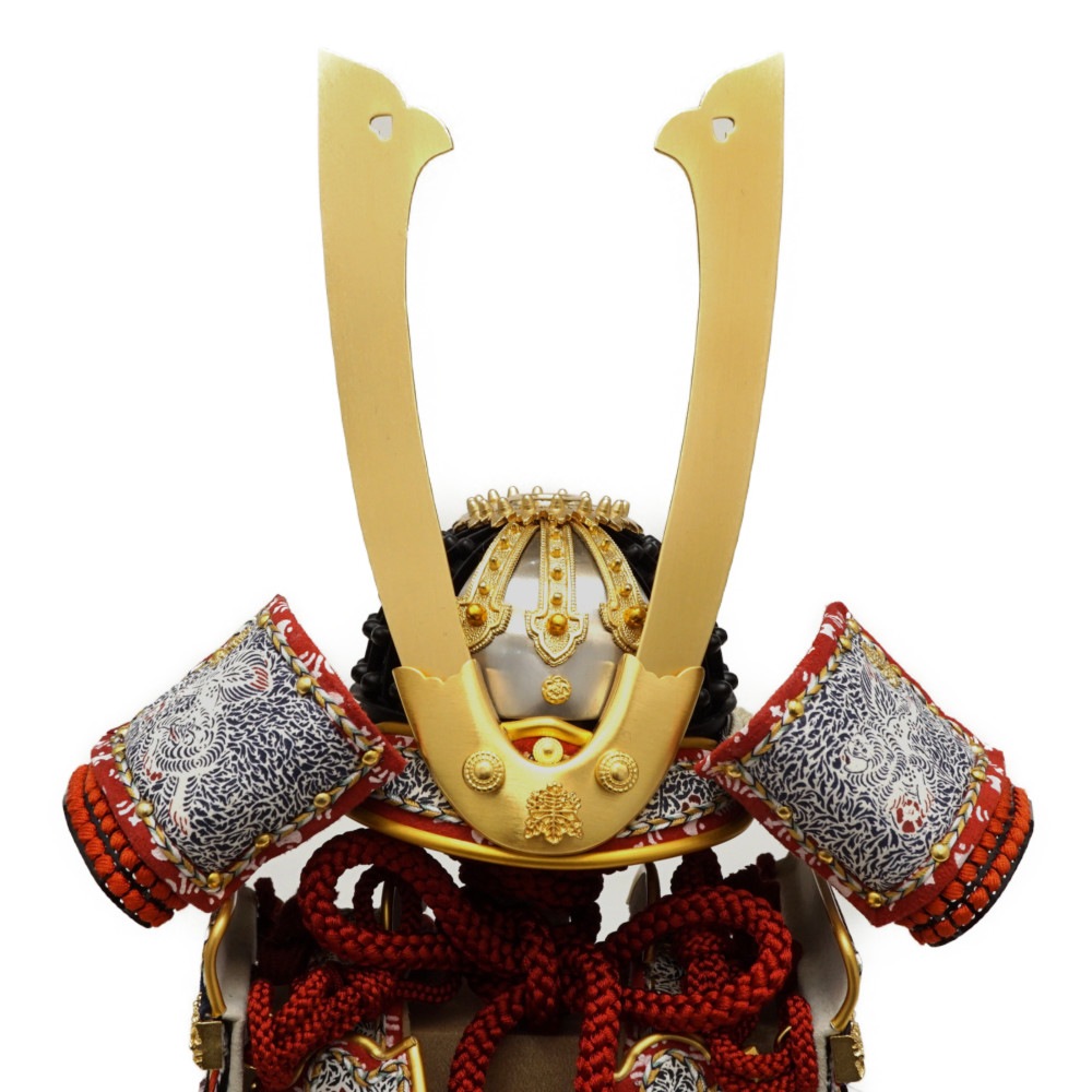 【五月人形】五分之一 国宝模写 白糸威褄取 奉納鎧飾り | 雄山作