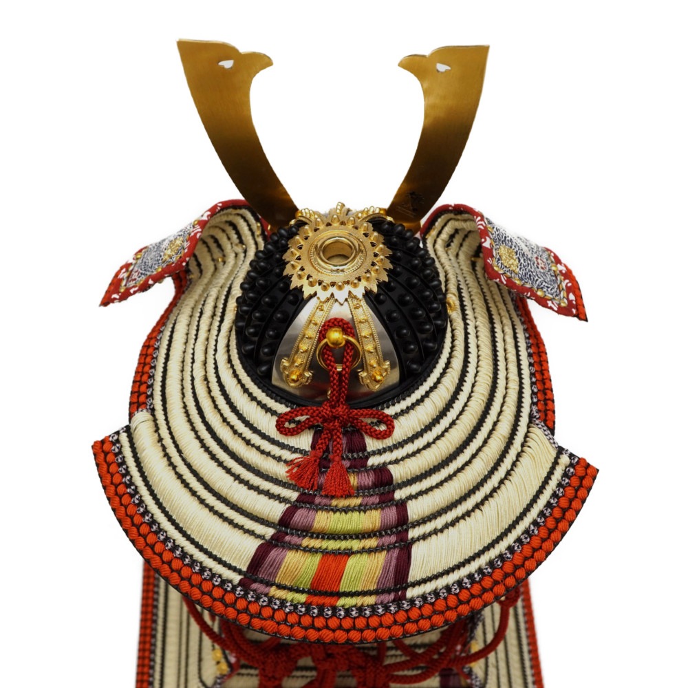 【五月人形】五分之一 国宝模写 白糸威褄取 奉納鎧飾り | 雄山作