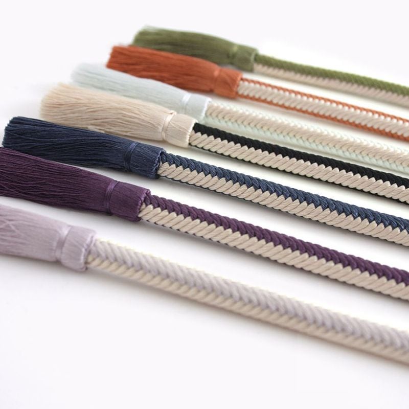 帯締め 丸組洋角銀線立分切房