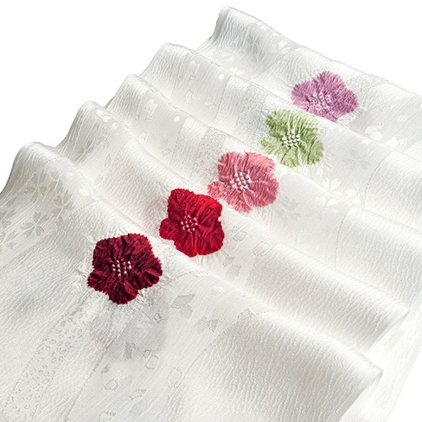 帯揚げ 紋意匠 白地輪出梅大小