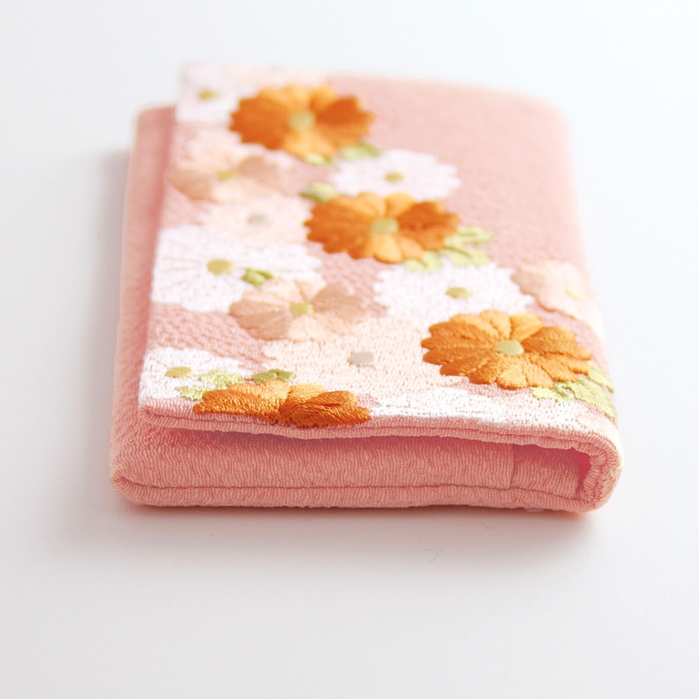 刺繍付け下げ　保管品　うっすらやけあり 菊のちりめん刺繍名刺入れ（カードケース）｜ちりめん小物 井澤屋