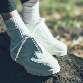 chausser 쥶ˡ White