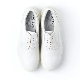 chausser PLAIN TOE DERBY SHOES white