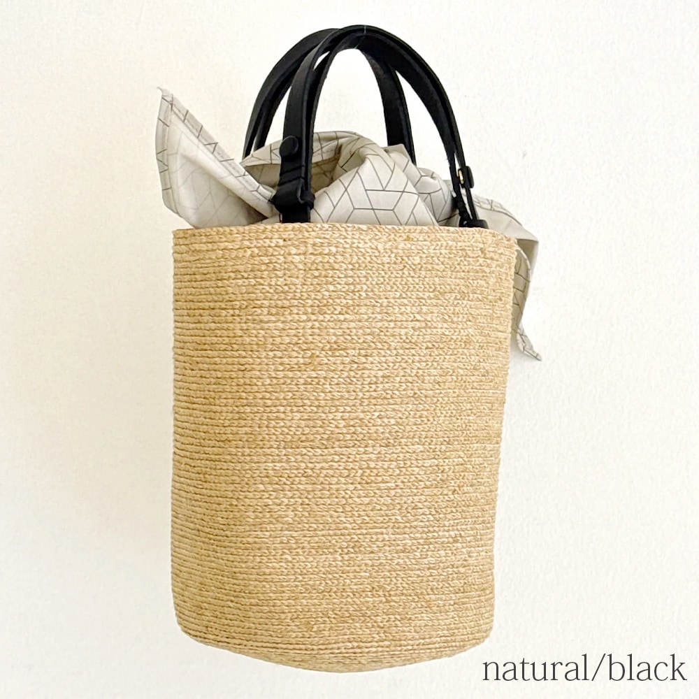 mononogu  WO1-RF Raffia Brade Woven Bucket Tote