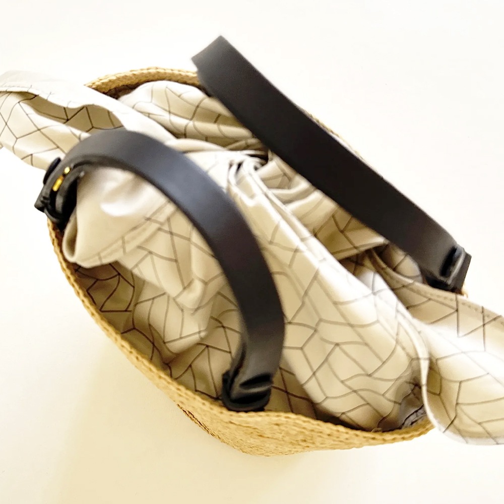 mononogu  WO1-RF Raffia Brade Woven Bucket Tote