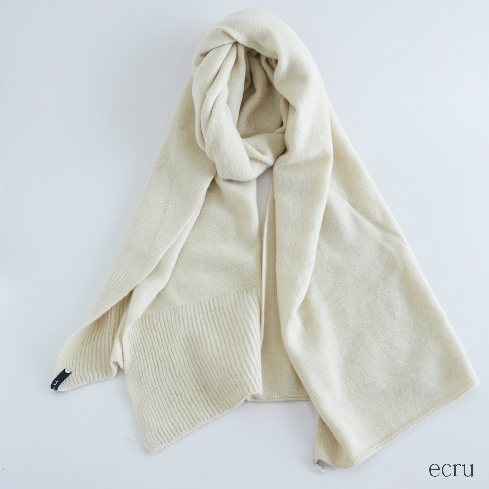 chisaki  31  Yunca Stole