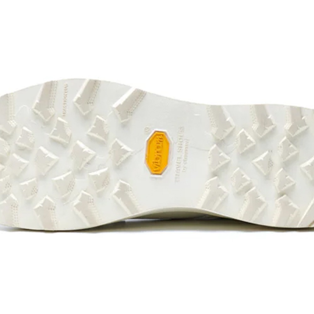 chausser PLAIN TOE DERBY SHOES white