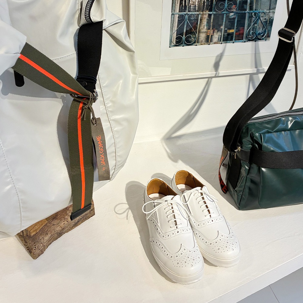 chausser  �쥶�����ˡ����� White