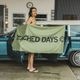 BEACHED DAYS | MAGNETIC BEACH TOWEL��BY5500004��