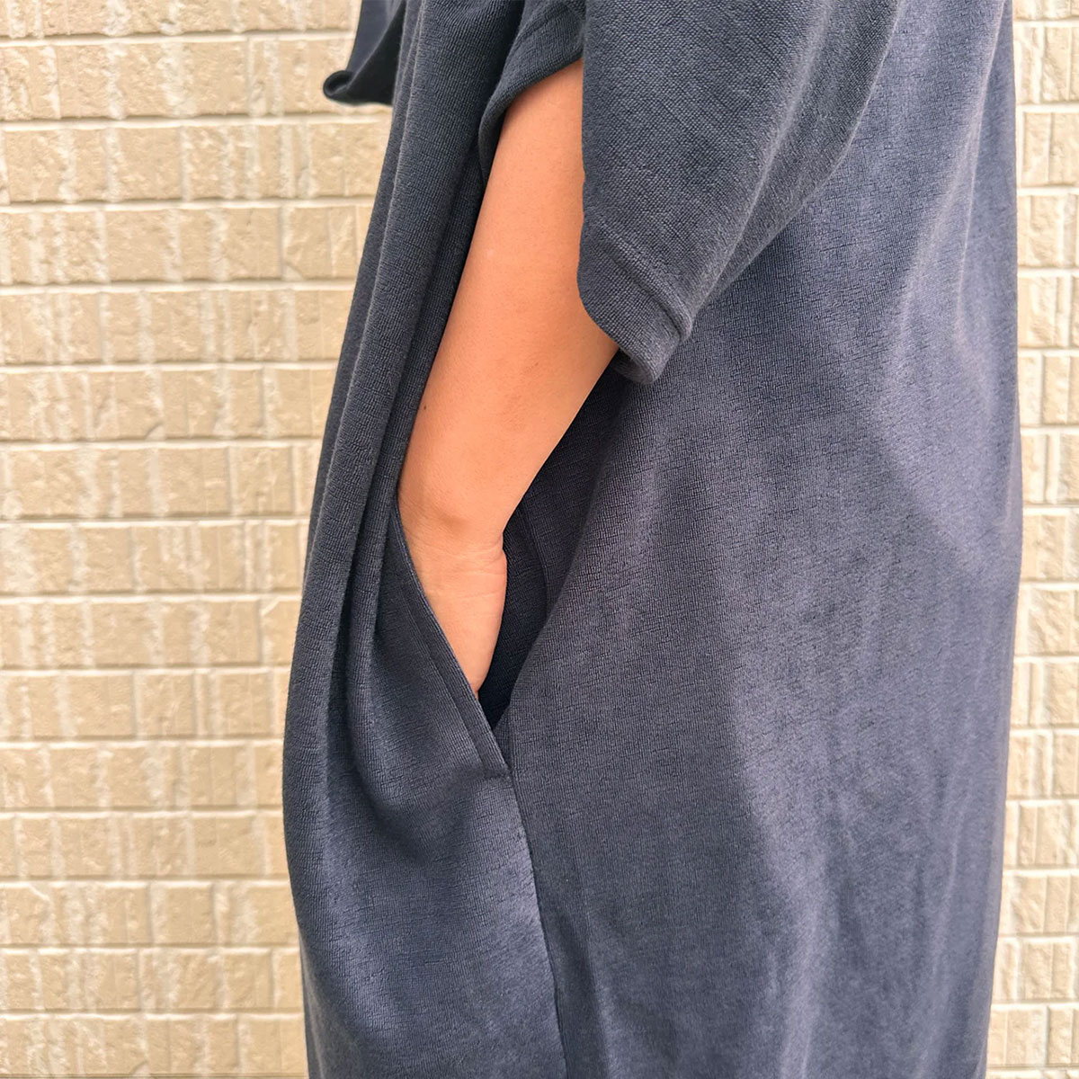 BEACHED DAYS | SURFROBE PONCHO��BY790049��