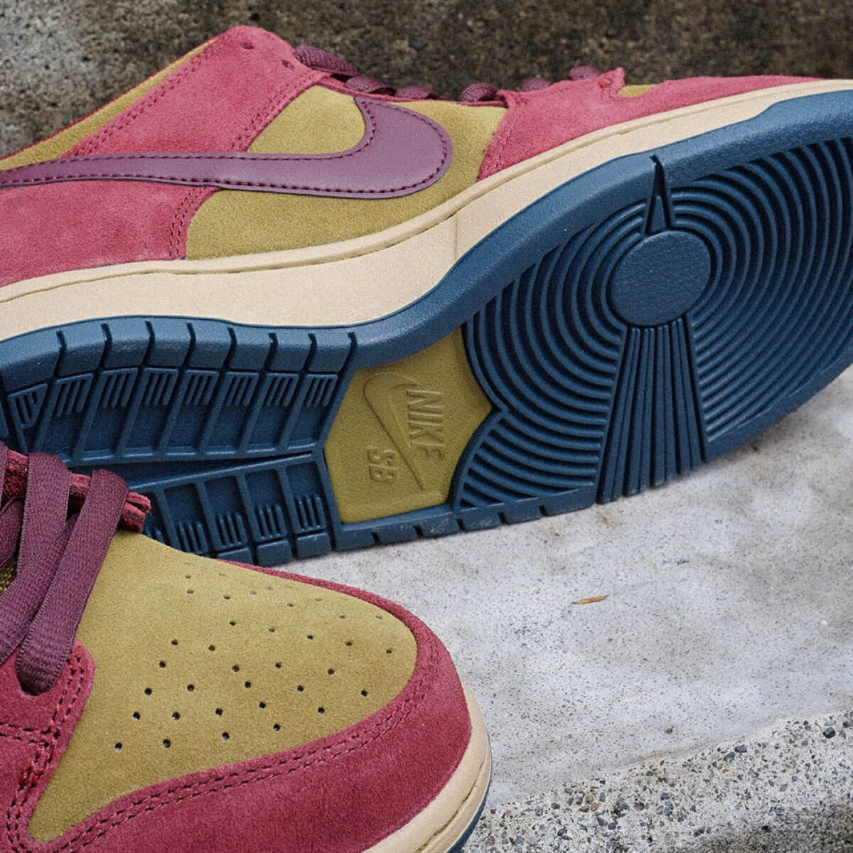 30%OFF NIKE SB ʥӡ ʥsb 󥯥 ץ  ˡ 塼 å ȥܡ ܡ  ͵ ֥ nikesb | DUNK LOW PRODark Team Red & Olive FlakɡHQ1625-600(JACK)