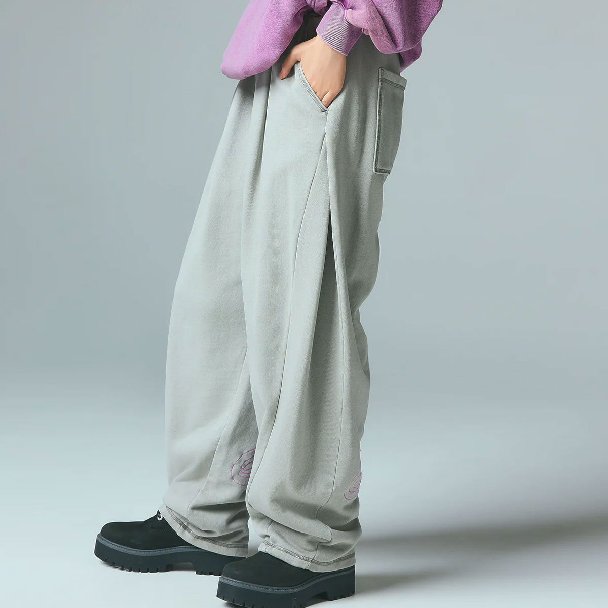 X-girl | PIGMENT DYED SCRIPT LOGO SWEATPANTS��105261031001��