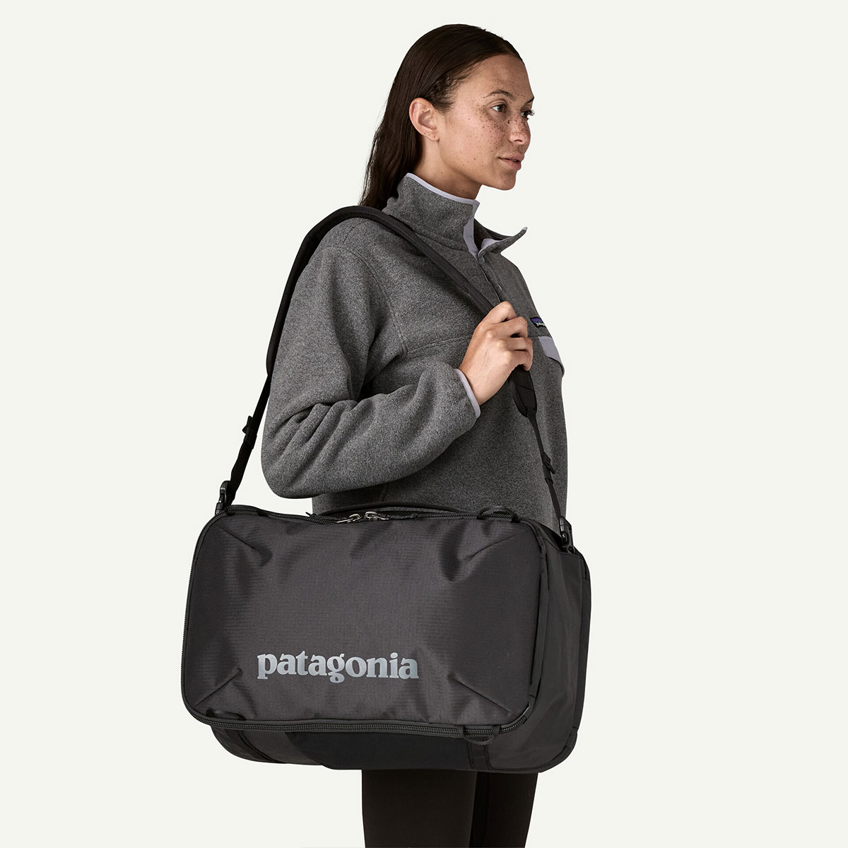 Patagonia �ѥ����˥� ���å� �Хå��ѥå� �������� 30L �̶� �̳� ι�� �����ե��� ��� �����ȥɥ� ������  �֥�å� �� �͵��֥���  ���� | Black Hole Mini MLC Pack 30L��65614��