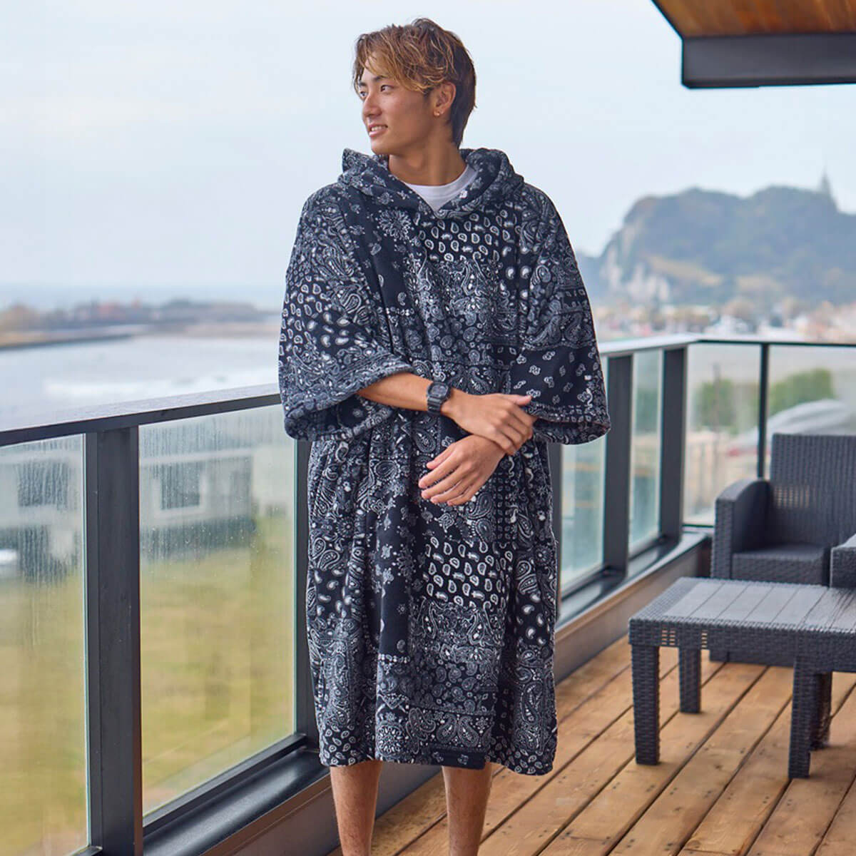 TOOLS | TLS MICRO FIBER PONCHO PAISLEY by SOLID��665351��