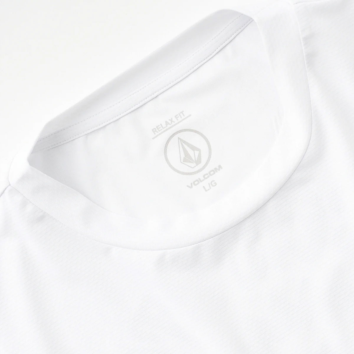 VOLCOM | SUN BURST SS RASH TEE��VLY262001��