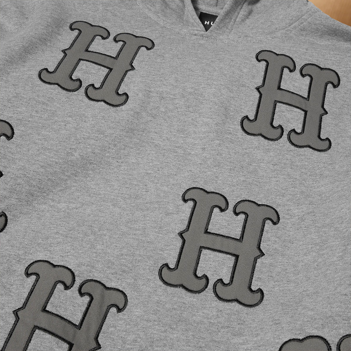 ��30%OFF ���ե�����ۥϥ� HUF �ѡ����� �������å� �ա��ǥ��� ���� ���åץꥱ ���å����ե��å� L XL �����ܡ� ���������� �֥���  | H APPLIQUE HOODIE��FL00214��