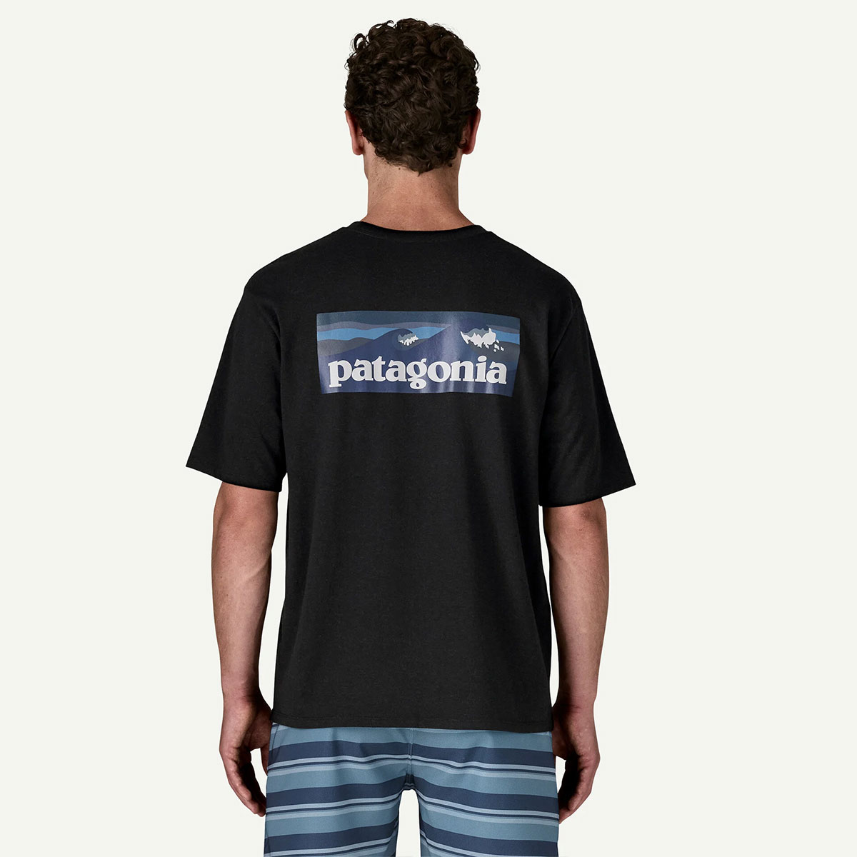 Patagonia | Men's Boardshort Logo Pocket Responsibili-Tee��37655��