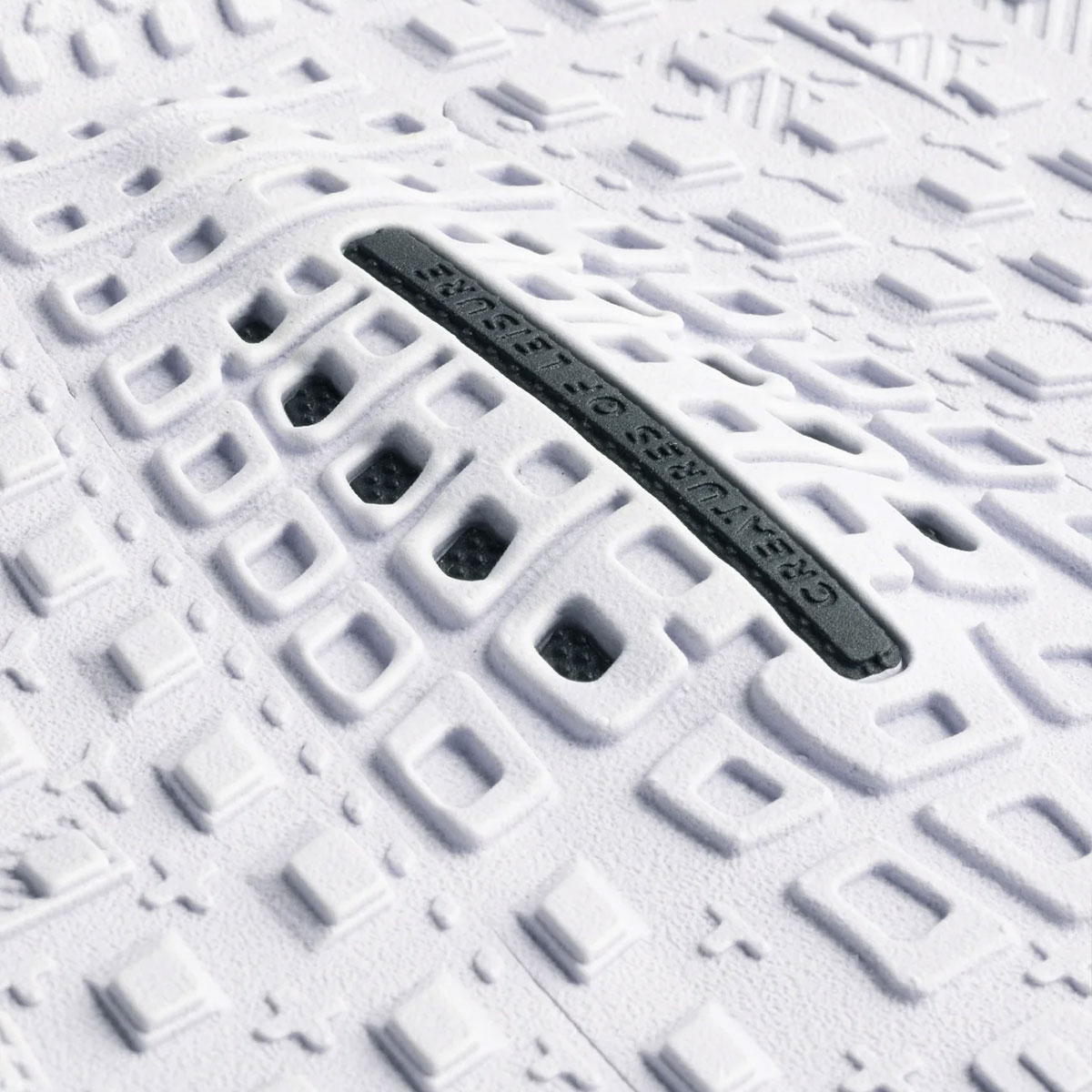 Creatures of Leisure  | PROTO1.4 PIN TAIL��1100226200006��