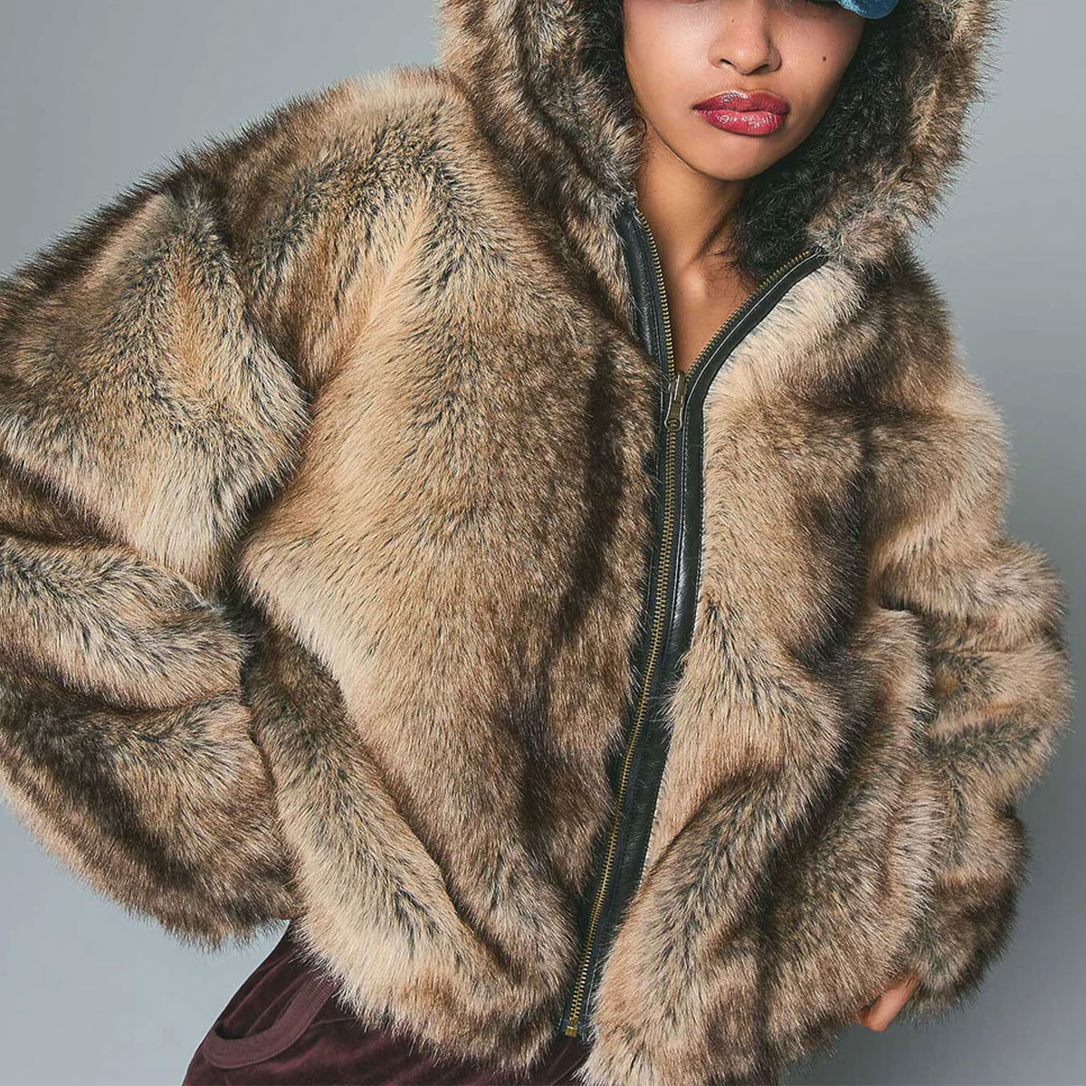 ���å��������� �ե������ե������㥱�å� �ա��� ��2�� M ���ȥ꡼�ȿ͵��֥��� X-GIRL ���� 2025 ���� | LOGO PATCHED FAUX FUR HOODED JACKET��105254021005��