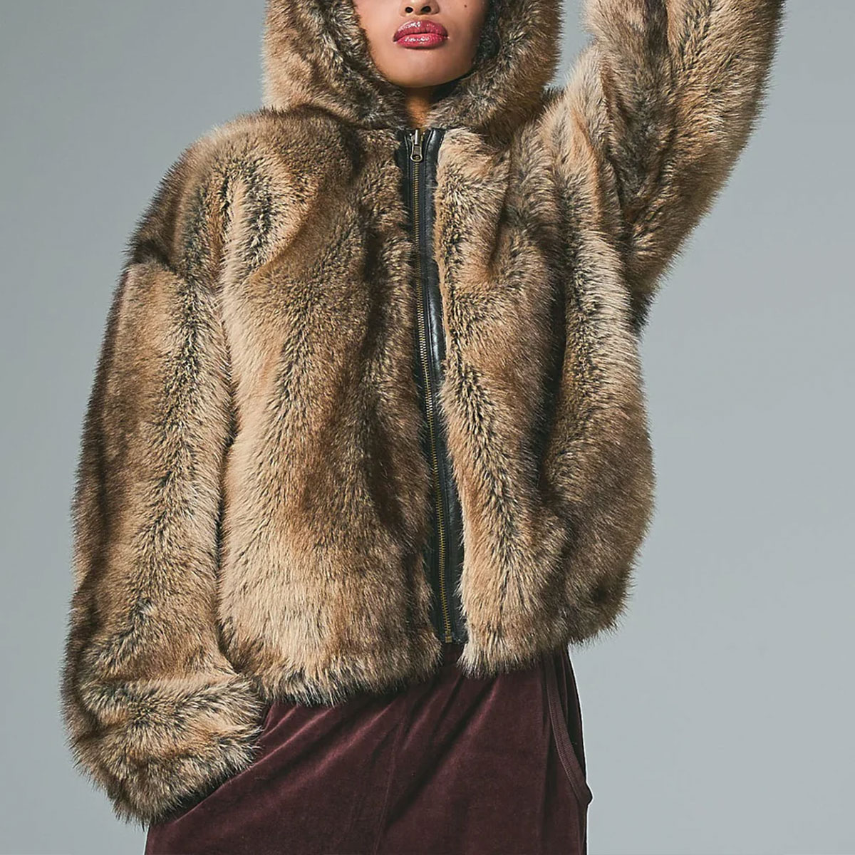 ���å��������� �ե������ե������㥱�å� �ա��� ��2�� M ���ȥ꡼�ȿ͵��֥��� X-GIRL ���� 2025 ���� | LOGO PATCHED FAUX FUR HOODED JACKET��105254021005��