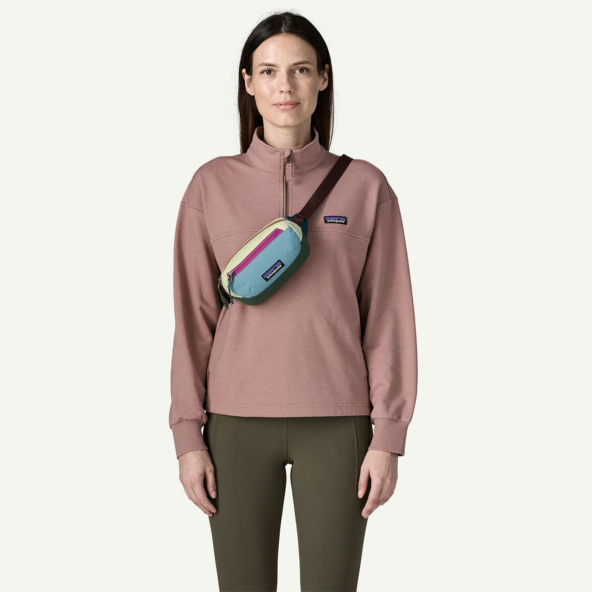 Patagonia �ѥ����˥� �ҥåץѥå� �ܥǥ��Хå� �������ȥХå� 1L ι�� ���� ��������Ǽ ��7�� �����ե��� ���ȥ꡼�� �����ȥɥ� �͵��֥��� ���� 2026 ���� | Terravia Mini Hip Pack 1L��49448��